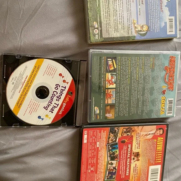 Lots of dvds for kids - Picture 11 of 12